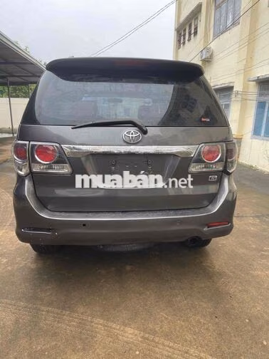 Toyota Fortuner 12/2015 dầu sàn