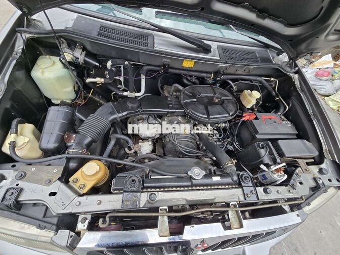 Mitsubishi Xám 8 chỗ Nhật Bản bs xanh. sãnh