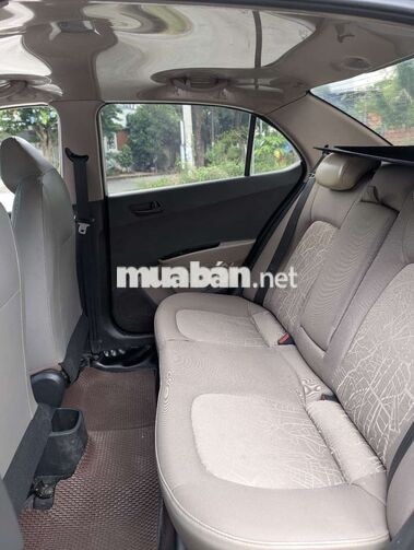 Hyundai i10 Base 2019 Số sàn Bạc