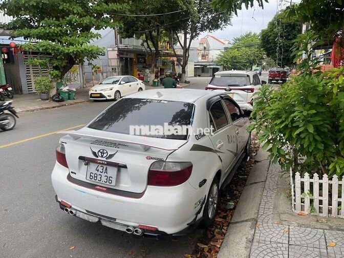 Toyota Vios Số sàn 5 chỗ màu Trắng