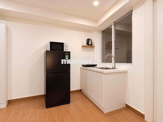 CHDV đối diện nhà thờ Tân Định, Quận 1