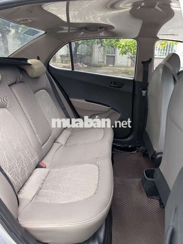 Hyundai i10 Base 2019 Số sàn Bạc