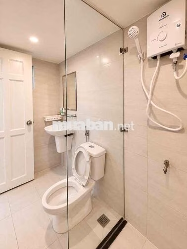CHDV đối diện nhà thờ Tân Định, Quận 1