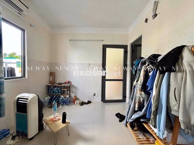 CHO THUÊ PHÒNG CỬA SỔ TRỜI NGAY CHỢ TÂN HƯƠNG