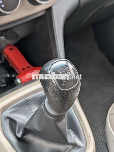 Hyundai i10 Base 2019 Số sàn Bạc