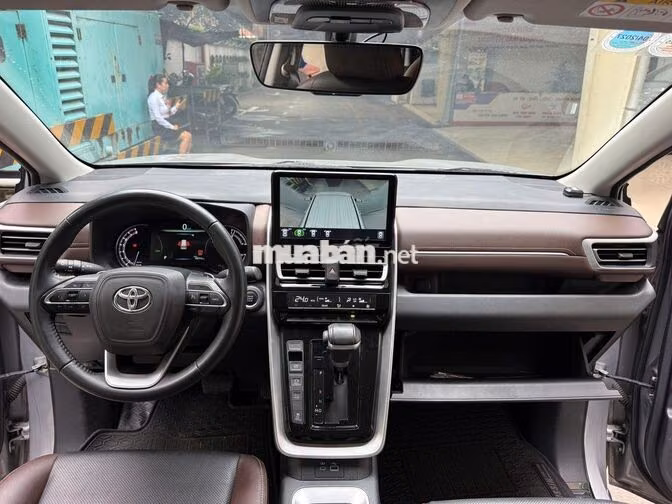 Innova Cross 2.0V 2024 - CTY XHĐ - ODO 48093 km