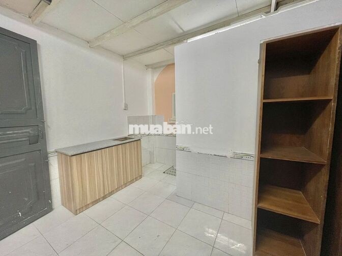 PHÒNG RỘNG GÁC CAO CÓ BAN CÔNG NGAY TRUNG TÂM GÒ VẤP GẦN VLU, IUH, GDU