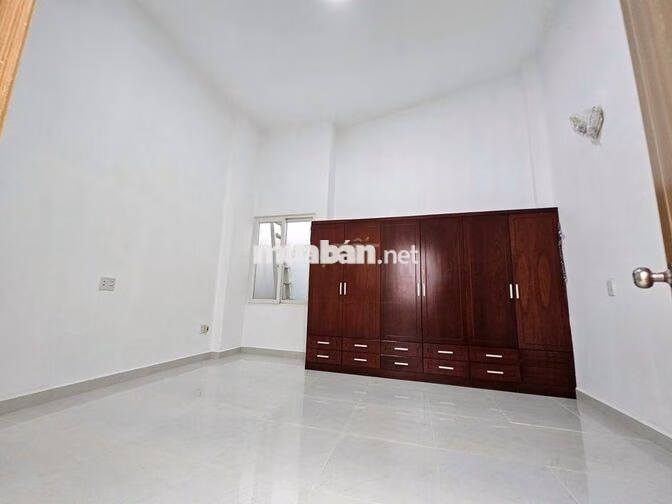 Bán nhà 2 tầng Linh Xuân Thủ Đức, 95.4m2, 3PN/3WC gần Siêu thị Go!
