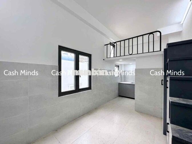 PHÒNG CÓ GÁC BAN CÔNG, CỬA SỔ SIÊU THOÁNG MÁT NGAY BÀ HOM