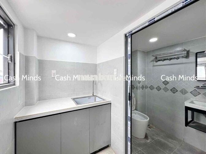 PHÒNG CÓ GÁC BAN CÔNG, CỬA SỔ SIÊU THOÁNG MÁT NGAY BÀ HOM