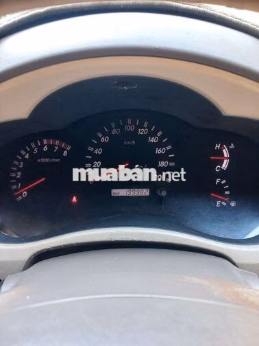 Toyota Innova 2006 200.000 km