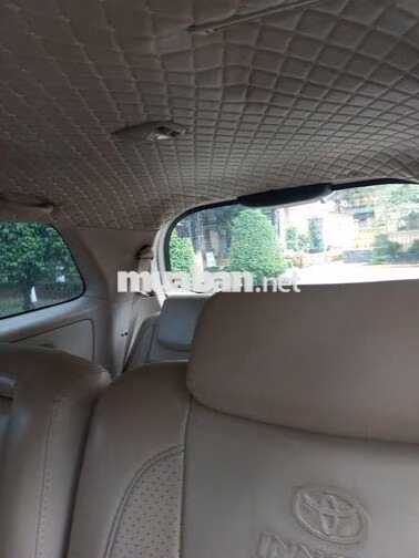 Toyota Innova 2006 200.000 km