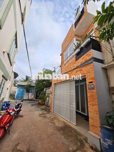 Bán nhà 2 tầng Linh Xuân Thủ Đức, 95.4m2, 3PN/3WC gần Siêu thị Go!