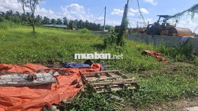 Bán nền có sẵn 84m² thổ cư cập vách khu tái định cư Cầu Rạch Miễu 2