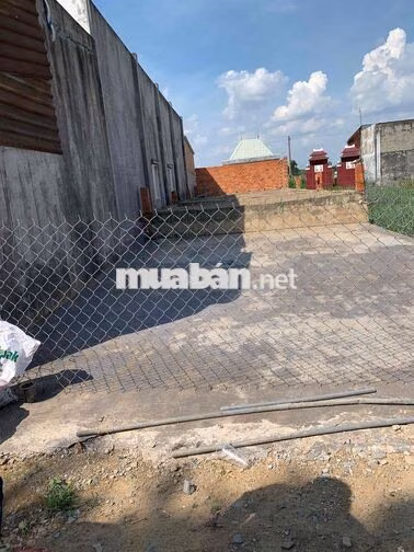 Bán đất tại xã Tân Thạnh Đông 135m2 gần đường Đặng Thị Thua