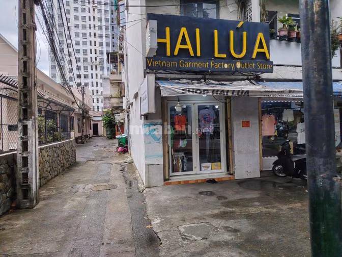 Cần cho thuê nhà mặt tiền 448 nguyễn tất thành phường xóm chiếu