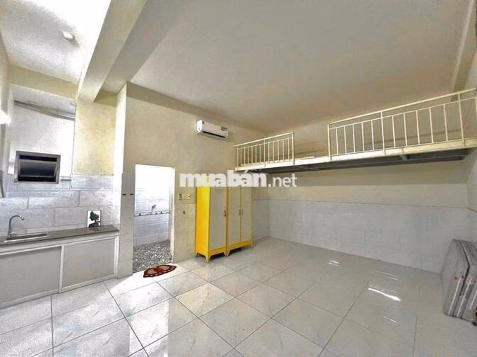 Phòng trọ siêu rộng gác cao, ở được 4ng, Quận 7