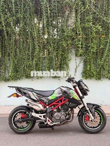 Benelli TNT 125cc Đen, Xanh lá