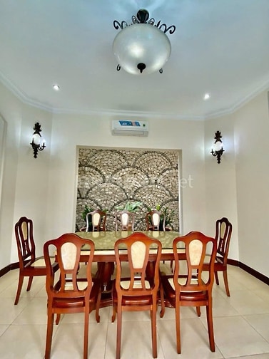 Bán biệt thự Nguyễn Văn Hưởng, Thảo Điền, 257m², HĐT $3.500/th