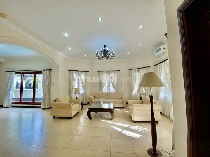 Bán biệt thự Nguyễn Văn Hưởng, Thảo Điền, 257m², HĐT $3.500/th