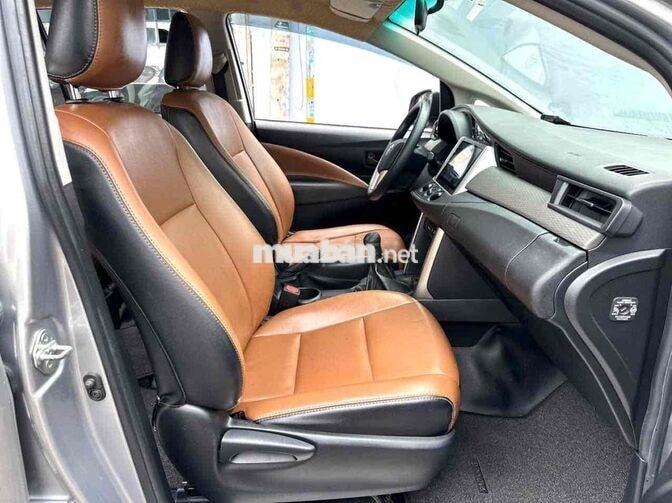 Toyota Innova E 2018 Bạc 7 chỗ 90000 km