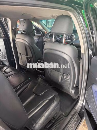 Hyundai Santa Fe 2019 Dầu Đen 7 chỗ