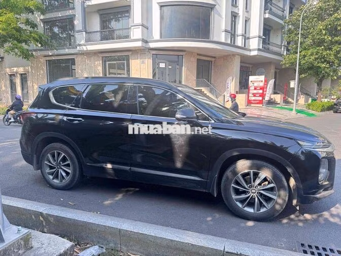Hyundai Santa Fe 2019 Dầu Đen 7 chỗ