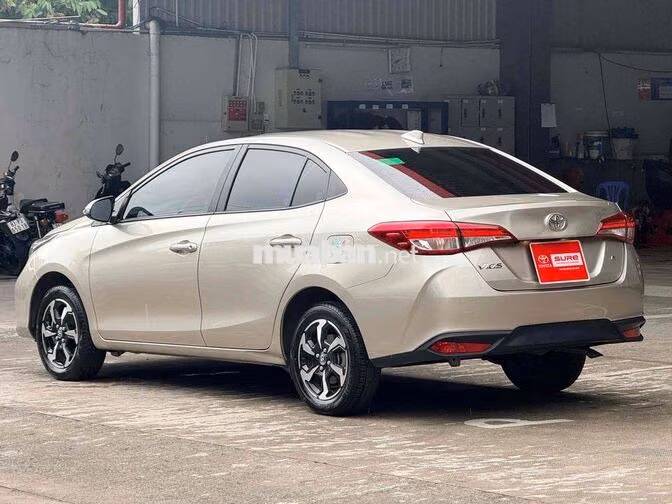 Bán Vios E số sàn 2025 - Giá còn bớt HT Bank 75%