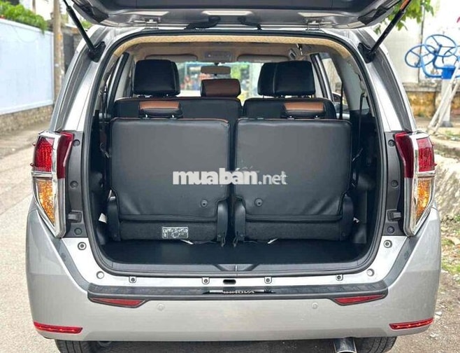 Toyota Innova E 2018 Bạc 7 chỗ 90000 km
