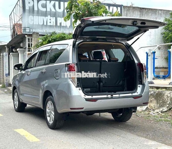 Toyota Innova E 2018 Bạc 7 chỗ 90000 km