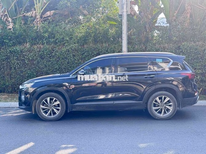 Hyundai Santa Fe 2019 Dầu Đen 7 chỗ