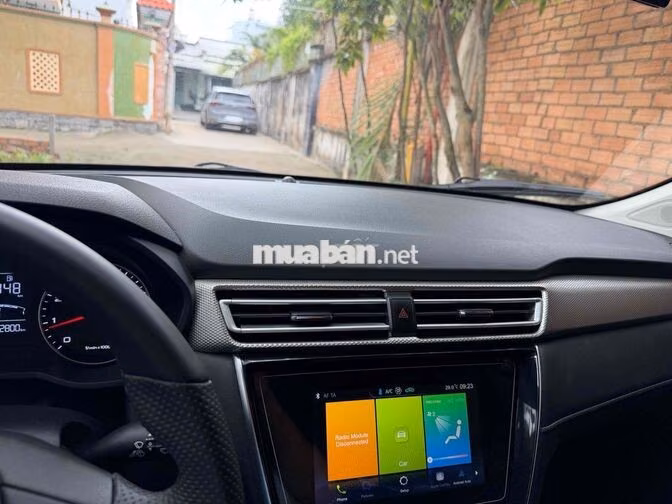 MG MG5 Trắng 32800 km