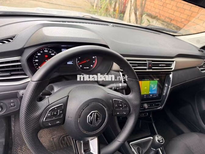 MG MG5 Trắng 32800 km