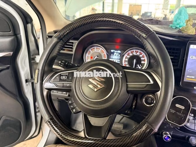 Suzuki XL7 2023 Trắng 30.000km