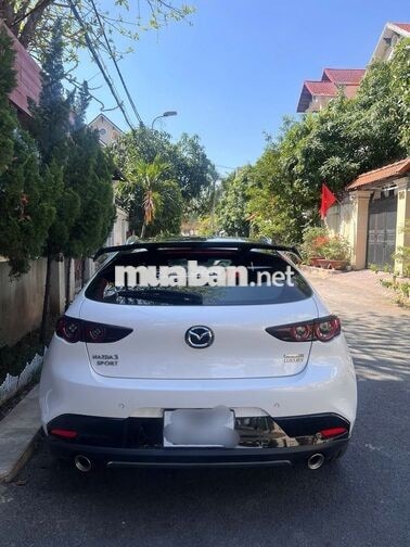 Mazda 3 Sport Luxury 2022 Trắng 40.000 km