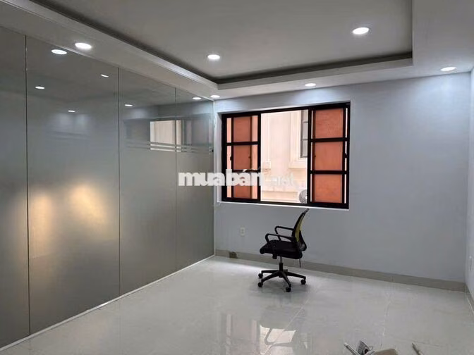 CHO THUÊ NHÀ PHỐ THƯƠNG MẠI CITYLAND CÓ THANG MÁY