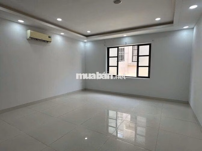 CHO THUÊ NHÀ PHỐ THƯƠNG MẠI CITYLAND CÓ THANG MÁY