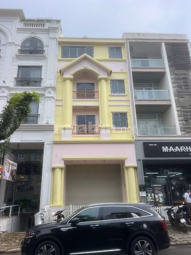 BÁN GẤP NHÀ MẶT TIỀN PHAN KHIÊM ÍCH P. TÂN PHONG KHU VIP PHÚ MỸ HƯNG