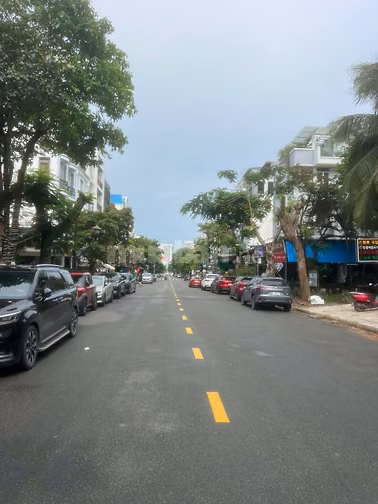 BÁN GẤP NHÀ MẶT TIỀN PHAN KHIÊM ÍCH P. TÂN PHONG KHU VIP PHÚ MỸ HƯNG
