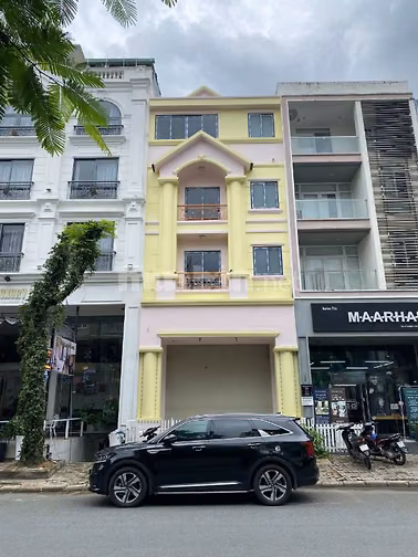 BÁN GẤP NHÀ MẶT TIỀN PHAN KHIÊM ÍCH P. TÂN PHONG KHU VIP PHÚ MỸ HƯNG