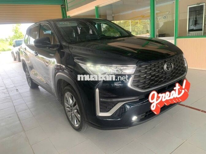 Toyota Innova Cross 2.0 HEV 2024 Hybrid Đen