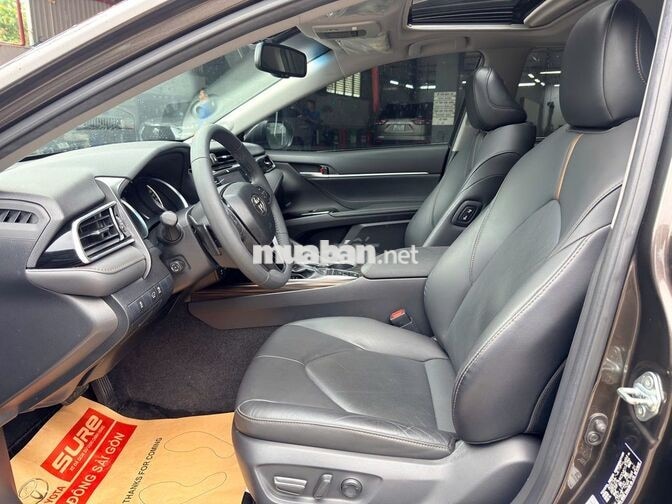 Toyota Camry 2.5Q 2021 Nâu 36.143 km