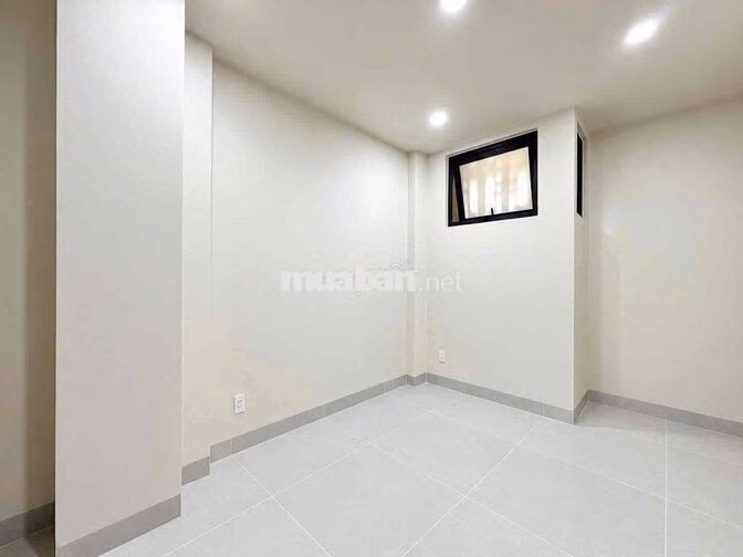 PASS TRỌ GẤP HẺM 94 VƯỜN LÀI, HỖ TRỢ CỌC