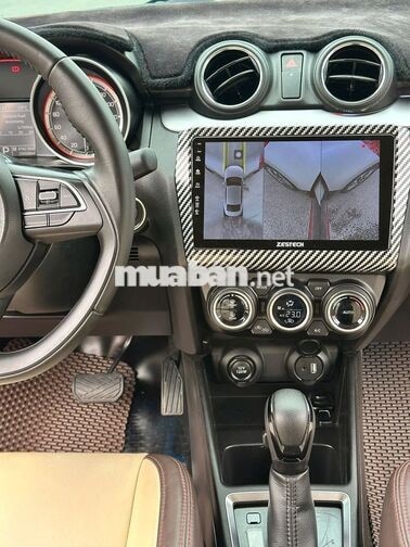 Suzuki Swift 2022 đỏ 2 vạn km