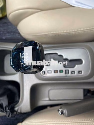 Toyota Fortuner 2013 2.7V,máy xăng,1 cầu,màu đen