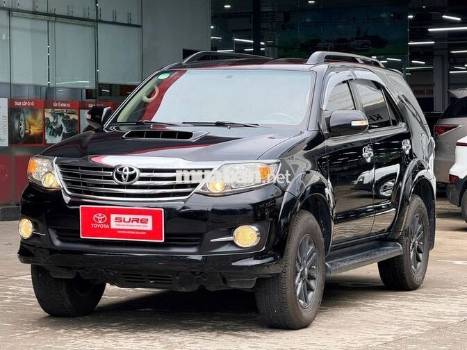 Toyota Fortuner 2.5G MT 2016 Đen 98.107 km