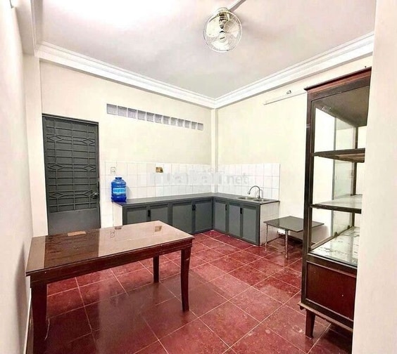 Nhà 1 Trệt 2 Lầu Sân Thượng 4PN Mặt Tiền Đường Số Phường Tân Phong