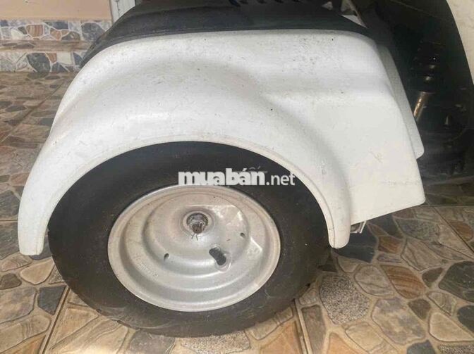 Honda Xe 3 bánh Trắng 14600km