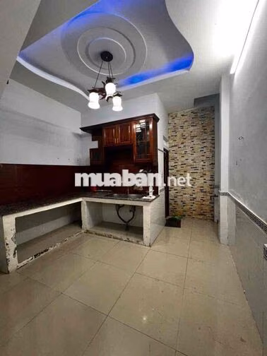 nhà 3,5 x 13, đúc 1 lầu , hẻm xe hơi , 2pn