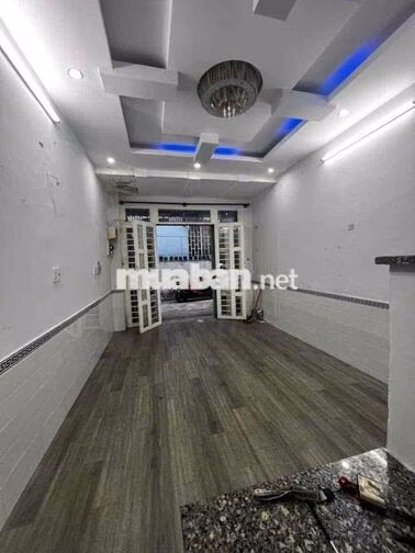 nhà 3,5 x 13, đúc 1 lầu , hẻm xe hơi , 2pn